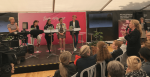 Partner Signe Kongebro, Henning Larsen Architects, diskuterer kvoter med panelet styret af Cecilie Beck (tv). I midten CEO i BIG , Sheela Maini Søgaard, og til venstre Minister for ligestilling Karen Ellemann. 