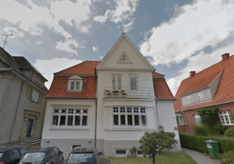 378 kvm stor boligejendom på Ny Allegade 19 i Haderslev er blandt de ejendomme, Freja Ejendomme solgte i 1. halvår 2019. Foto: Google Maps