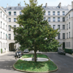 Kontor- og boligejendommen i Paris. Foto: PFA